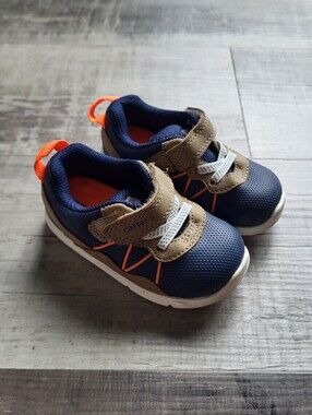 Carters Baby Boy Sneakers Shoes Size 5.5 Hook And Loop